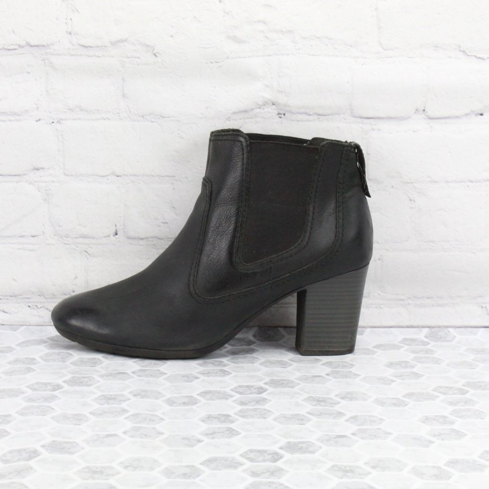 Clarks Women's Leather Heel Ankle Boots Size 10 M - Picture 4 of 8